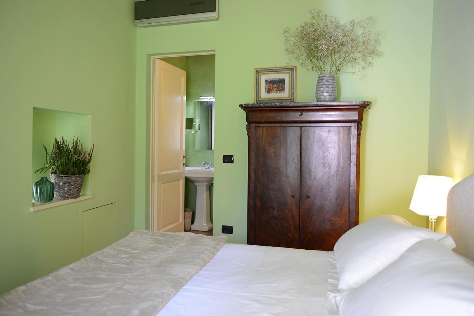 Bed and Breakfast Ai Santinelli Vorno Zimmer foto